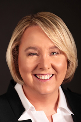 Maureen Hennessey Headshot