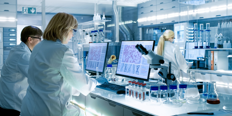 Group of researchers working in a lab