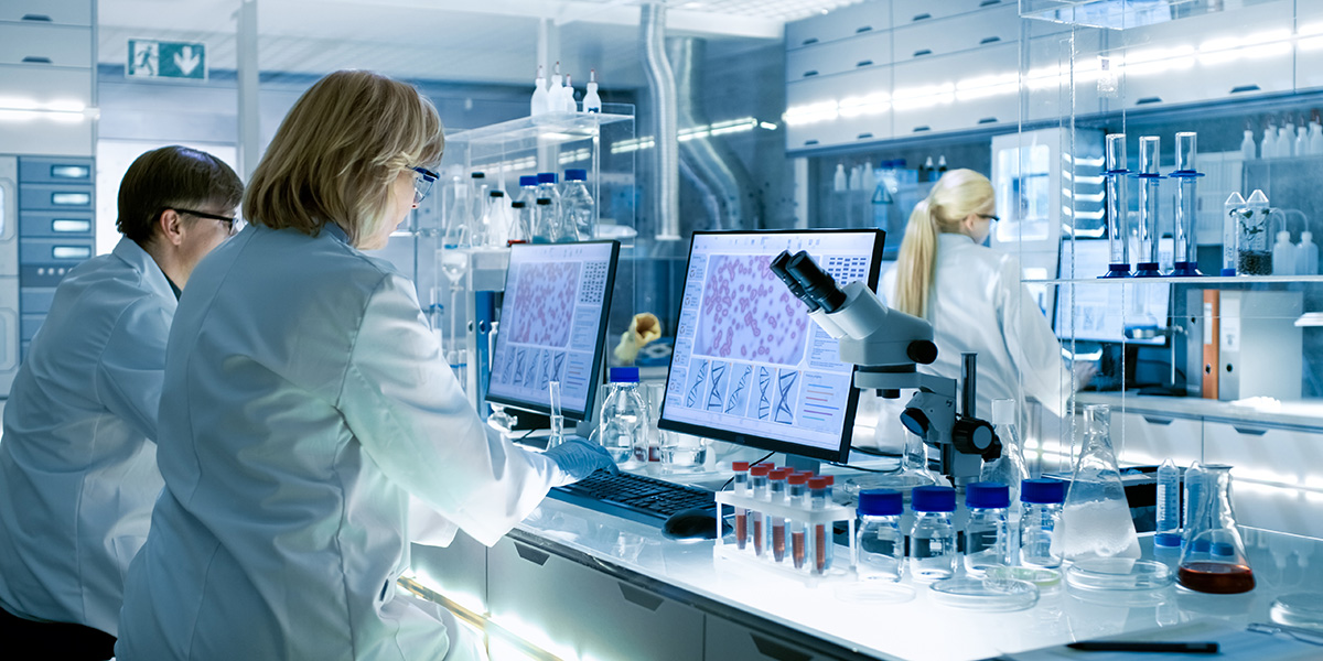 Group of researchers working in a lab
